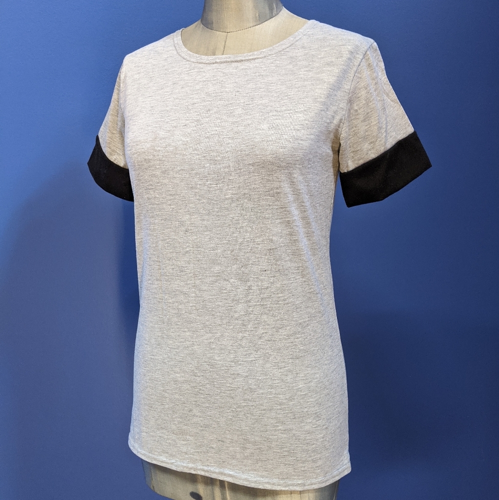 Gray Fitted T-shirt w/ Two Tone Sleeves Sm